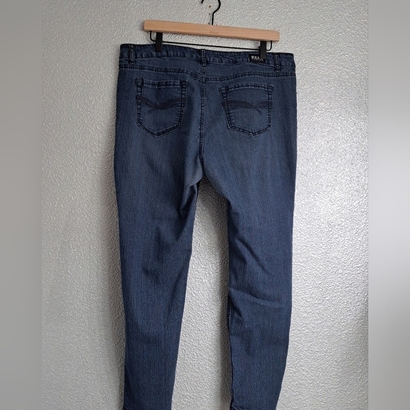 Beau Dawson Denim Jeans  Size 16 - Picture 2 of 3